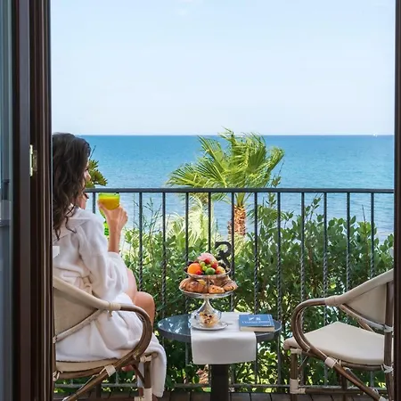Hotel Lido Degli Scogli 4*