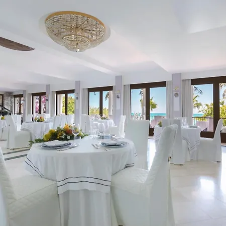 Hotel Lido Degli Scogli 4*