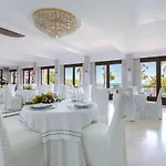 Отель Lido Degli Scogli 4*