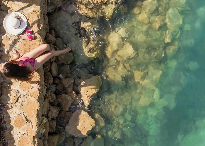 מלון Lido Degli Scogli 4*