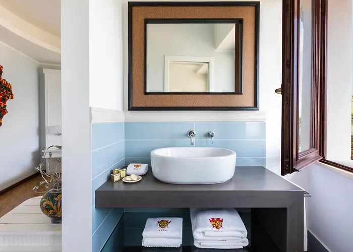 Lido Degli Scogli מלון 4*