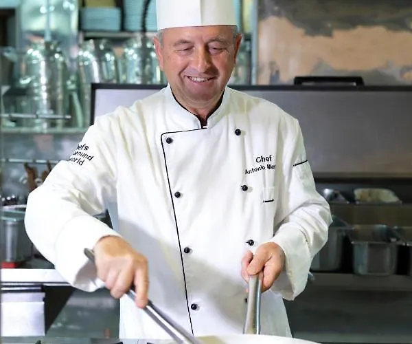 מלון Lido Degli Scogli קרוטונה