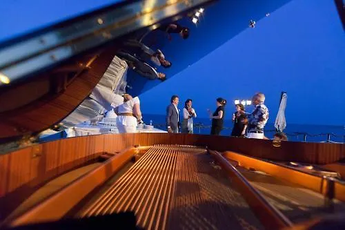 Lido Degli Scogli 4* קרוטונה