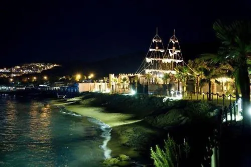 מלון Lido Degli Scogli 4*