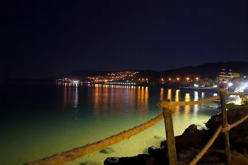 Lido Degli Scogli מלון