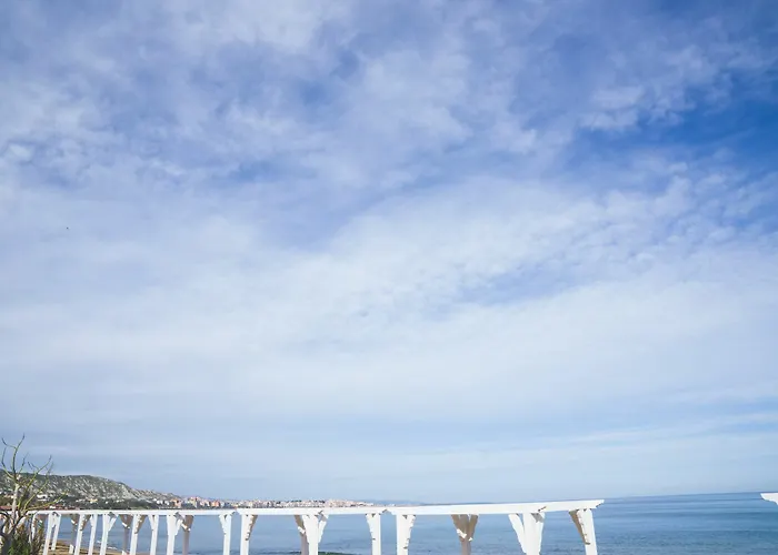 מלון Lido Degli Scogli קרוטונה